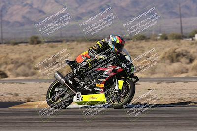 media/Dec-07-2025-CVMA (Sun) [[3e7d2de5dc]]/Race 1-Formula Superbike-Supersport Open (Holeshot)/